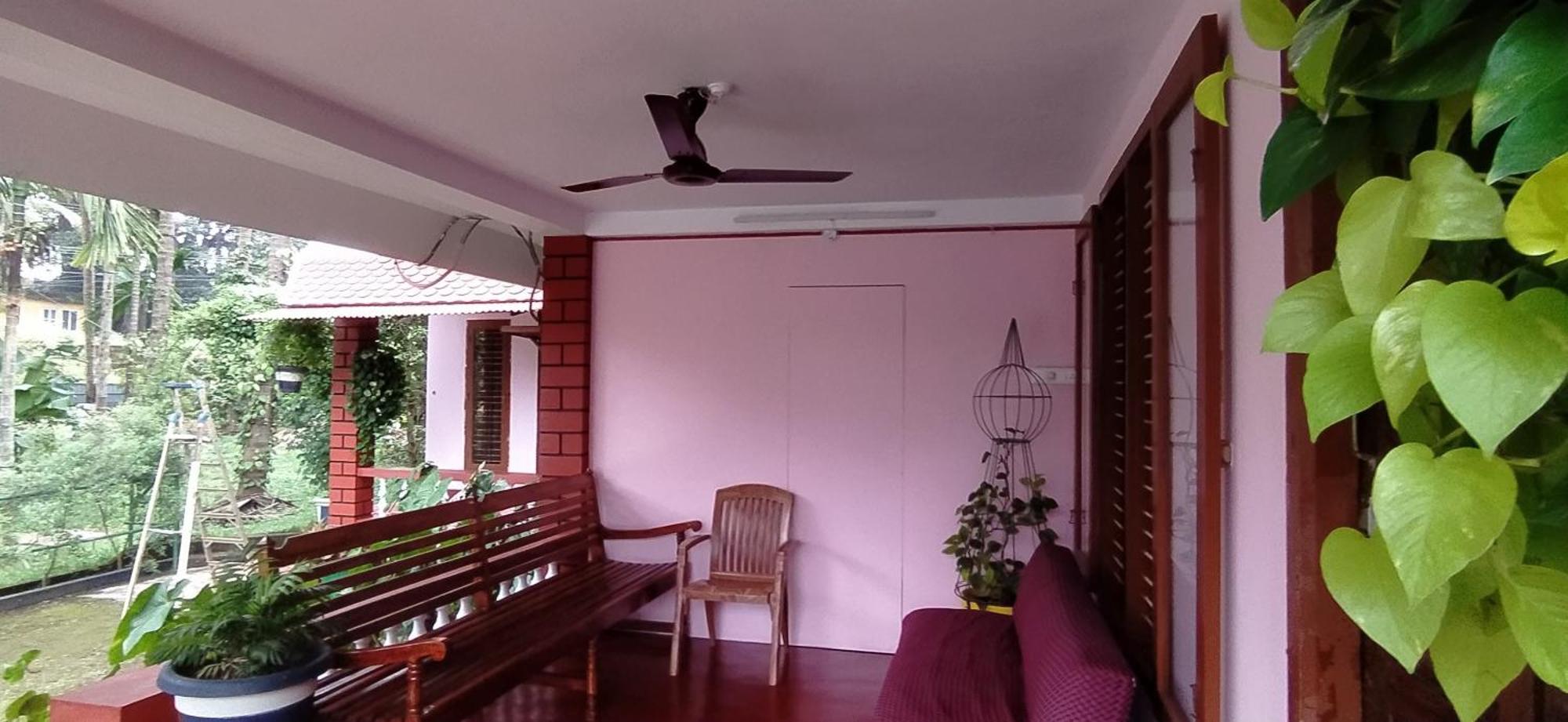 Runnin Airport - Homestay Gurpur Экстерьер фото